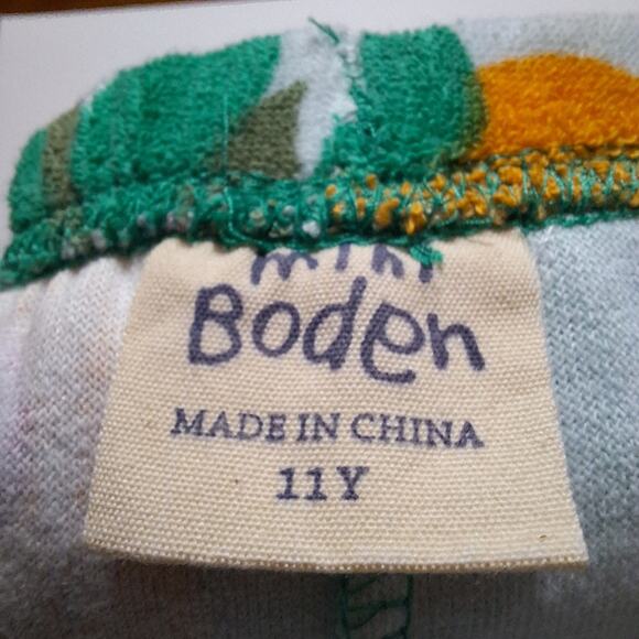 Mini Boden bold floral print towelling shorts - Picture 8 of 11